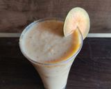 A picture of step 4 of Chikoo Milkshake.