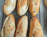 Foto langkah ke 8 dari resep Cranberry Chia Cheese Bread (Metode Poolish).