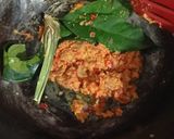 Foto langkah ke 2 dari resep Mangut Ikan Tuna Kemangi.
