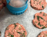 Foto del paso 2 de la receta: Mini hamburguesa griega, al horno
