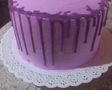 Foto del paso 3 de la receta: Torta de cumpleaños con crema chantilly en color lila