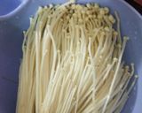 Foto langkah ke 2 dari resep Jamur enoki goreng crispy.