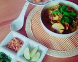 Foto langkah ke 8 dari resep Soto Kuning Jamur Kuah Santan.