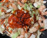 A picture of step 6 of Shrimp Fried Vermicelli/Bihun Goreng Udang.