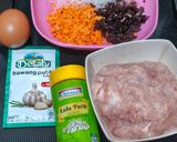 Foto langkah ke 1 dari resep Sup Bola Ayam Rambutan.