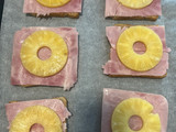 Tostada Hawaiana con queso de Raclette