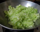 A picture of step 1 of Lauki ka halwa.