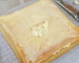 Foto langkah ke 4 dari resep Cream Cheese Roll Cake.