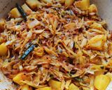 A picture of step 3 of Cabbage and Potato Subji.