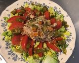 Une image de l'étape 5 de Salade de sucrine tomates maquereau carotte et piment vert.