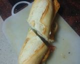 Foto del paso 8 de la receta: Bocadillo de pechuga, lechuga, tomate y papas fritas