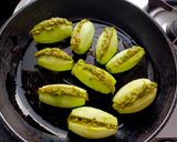 A picture of step 3 of Stuffed Hariyali Parwal.