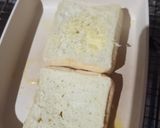 Foto langkah ke 2 dari resep Roti Panggang Keju Matcha.