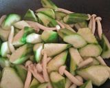 Hình bước làm 2 của món Mướp Khía Xào (Chay)