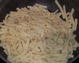 A picture of step 4 of Creamy Parmesan Noodles.