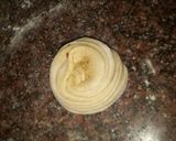 A picture of step 5 of Chilli Garlic laccha parantha.