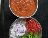 વેજ પીઝા (Veg. Pizza Recipe In Gujarati) રેસીપી સ્ટેપ1ફોટો