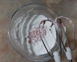 Une image de l'étape 1 de Mousse aux fraises sans œufs 🍓.