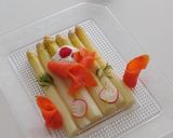 Une image de l'étape 2 de Asperges à la truite fumée.