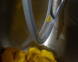 Foto langkah ke 5 dari resep Bomboloni Labu Kuning (Donat bomboloni Labu Kuning).