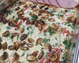 A picture of step 2 of Tortilla con jamon (Spanish omelette).