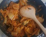Foto langkah ke 3 dari resep Kimchi Jjigae Sup Kimchi Korea.