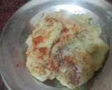 A picture of step 4 of Aloo toast.