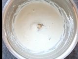 स्ट्रीट स्टाईल बदाम मिल्कशेक (Street style badam milkshake recipe in marathi)