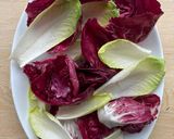 A picture of step 3 of Blood orange and bitter leaf salad.