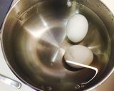 A picture of step 2 of Soft-Boiled Eggs.