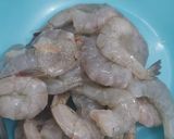 Foto langkah ke 1 dari resep Udang Saos Manis.