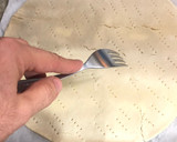 Foto del paso 3 de la receta: Pizza de masa quebrada con soja texturizada y champiñones 🍄