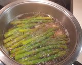 Foto del paso 1 de la receta: Espárragos con langostinos