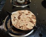 A picture of step 3 of Jowar Roti.