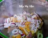 Hình bước làm 3 của món Bánh canh tôm, mực và chả cá