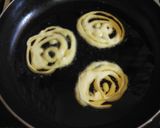 A picture of step 4 of Jalebi.