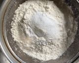 A picture of step 1 of Nolen Gur Cupcake.