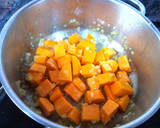 Foto del paso 1 de la receta: Crema de lentejas y calabaza al curry