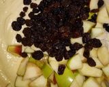 Foto del paso 3 de la receta: Budín de manzana con pasas