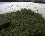 عکس مرحله 1 از دستور قورمه سبزی با مرغ