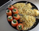 Foto langkah ke 5 dari resep Panggang Ikan Kembung Aroma dan Tomat Isi Keju.
