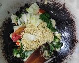 Foto langkah ke 4 dari resep Mie Jowo Goreng Tektek.