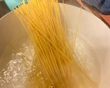 Foto langkah ke 1 dari resep Spaghetti with blackpaper sauce.