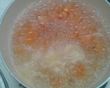 Foto langkah ke 3 dari resep Sayur bening bayam wortel.