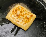 A picture of step 4 of Paneer Paratha.