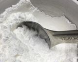 A picture of step 2 of Snowy mountain meringue cookies.