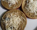 Foto langkah ke 3 dari resep Pancake pisang keju.