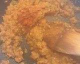 A picture of step 4 of Egg Masala Maggi.