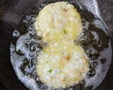 A picture of step 5 of Sabudana vada.