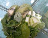 Foto langkah ke 2 dari resep Green Smothies.